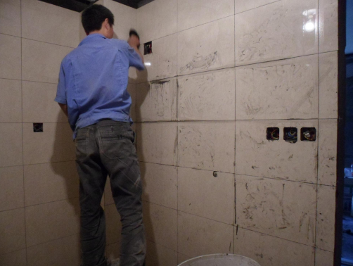 瓷砖修复工人图片大全(瓷砖修复工人图片大全集) 瓷砖修复工人图片大全(瓷砖修复工人图片大全集)