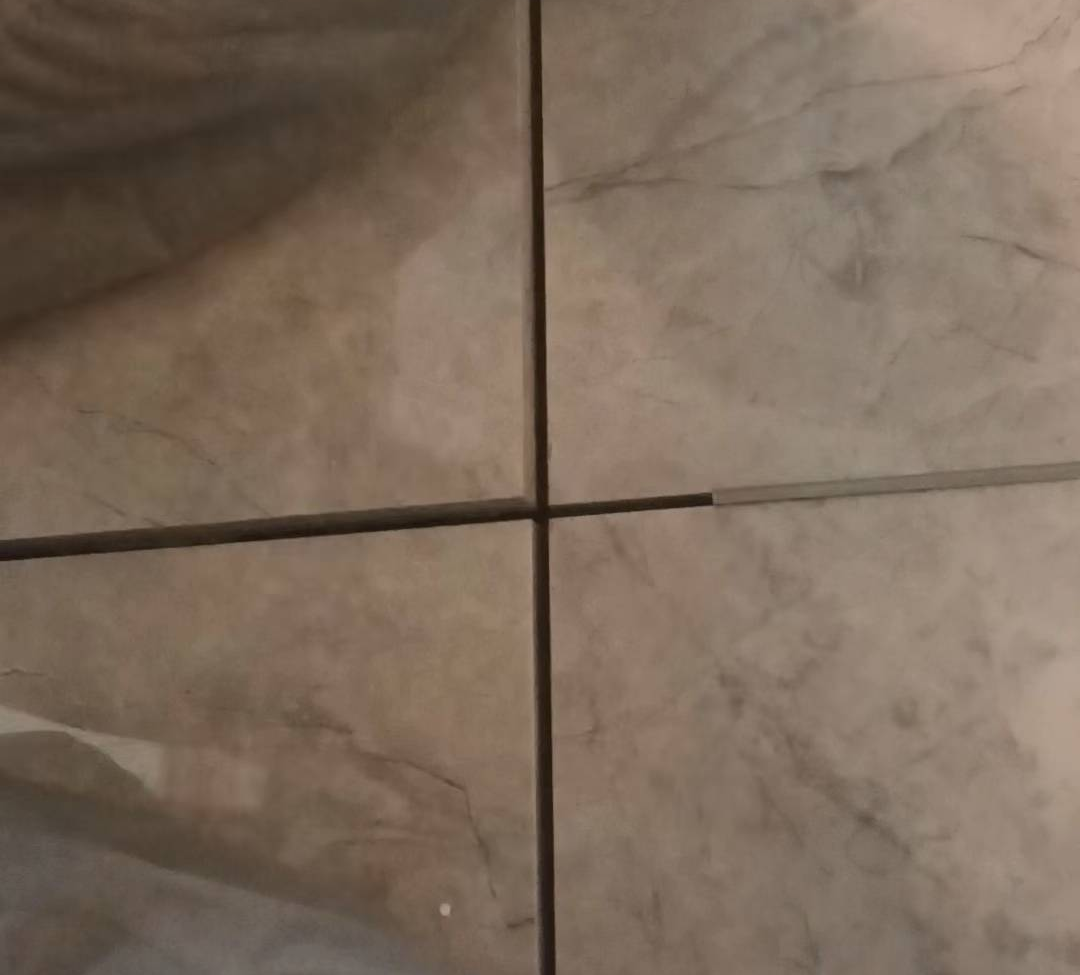 墙面瓷砖翘起最佳补救方法(墙面瓷砖翘起最佳补救方法视频) 墙面瓷砖翘起最佳补救方法(墙面瓷砖翘起最佳补救方法视频)